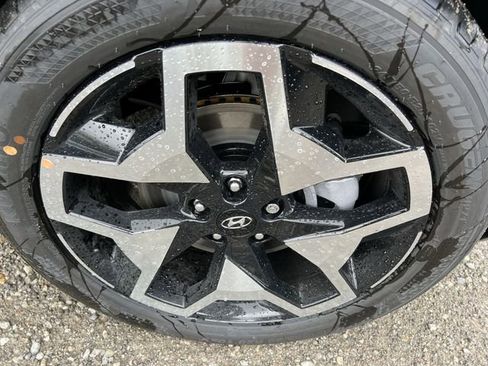 Used 2024 Hyundai Santa Cruz Limited image 10