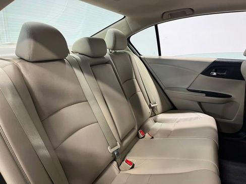 Used 2016 Honda Accord EX-L image 13
