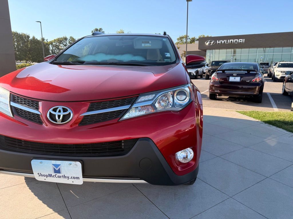 Used 2015 Toyota RAV4 XLE FWD image 13