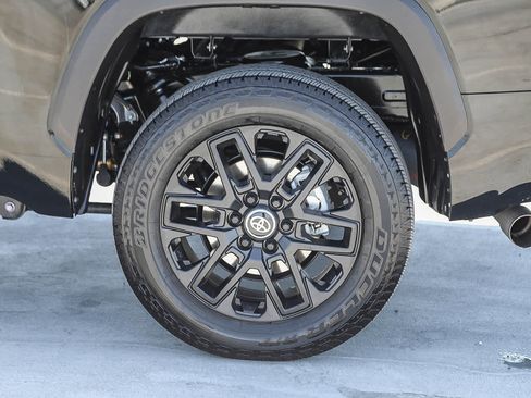 Certified 2026 Toyota Tundra Limited AWD/4WD image 11