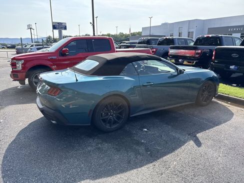 Used 2026 Ford Mustang Premium RWD image 19