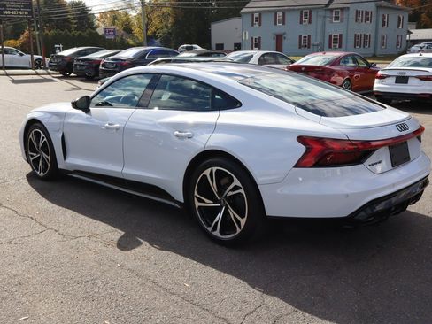 Used 2023 Audi e-tron GT Premium Plus image 7