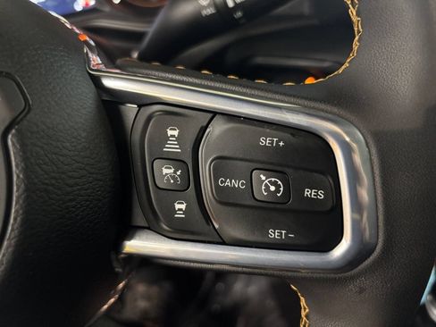 Used 2024 Jeep Wrangler Unlimited Sahara w/ Technology Group AWD/4WD image 25