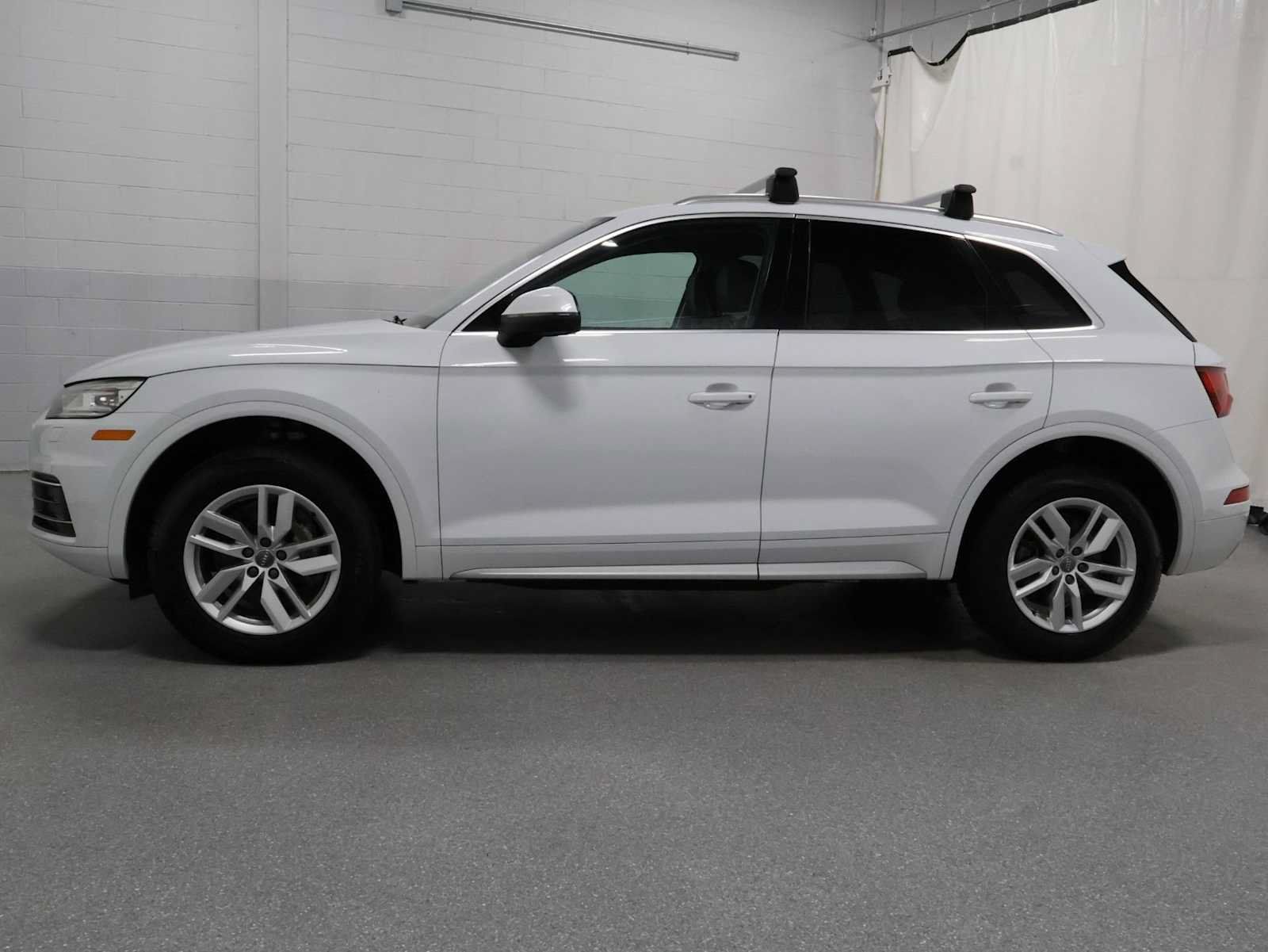 Used 2020 Audi Q5 2.0T Premium AWD/4WD image 2