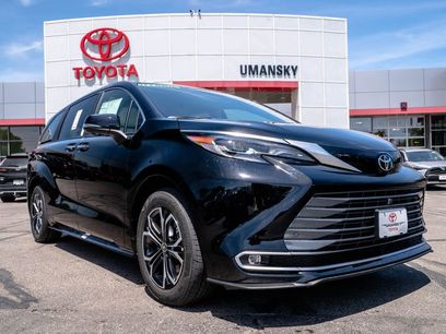 New 2026 Toyota Sienna Platinum