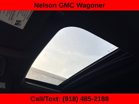 Used 2025 GMC Sierra 2500 AT4 w/ AT4 Premium Plus Package AWD/4WD image 11