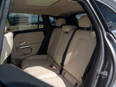 Certified 2023 Mercedes-Benz GLA 250 4MATIC image 25