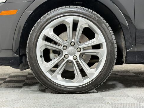 Used 2018 Audi Q3 2.0T Premium Plus w/ Premium Plus Package image 10
