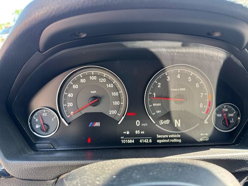 Used 2016 BMW M3 RWD image 13