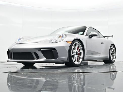 Certified 2018 Porsche 911 GT3 RWD image 26