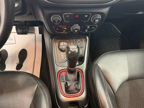 Used 2020 Jeep Compass Trailhawk AWD/4WD image 19