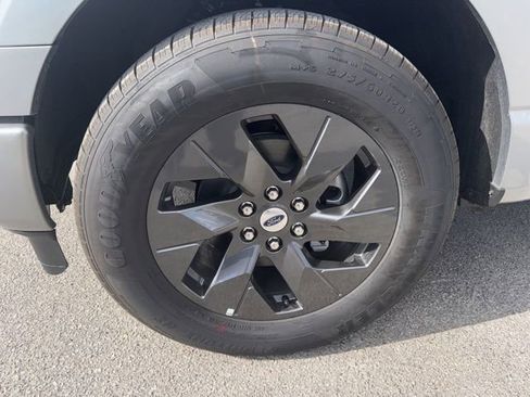 Used 2025 Ford F150 STX w/ Equipment Group 200A image 9