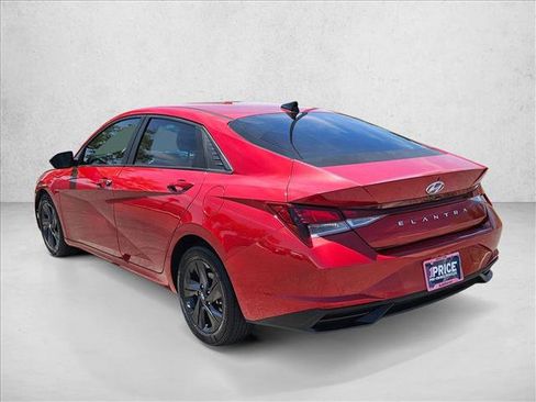 Used 2021 Hyundai Elantra SEL w/ Convenience Package FWD image 8