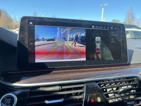 Used 2023 BMW 540i w/ M Sport Package image 22