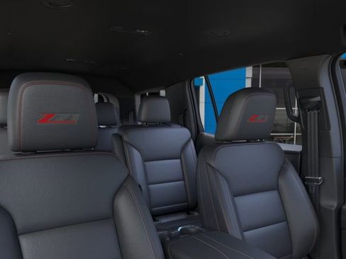 New 2026 Chevrolet Traverse Z71 image 24