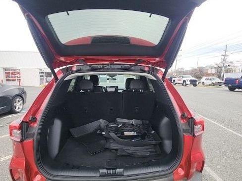 Used 2025 Ford Escape SE image 10