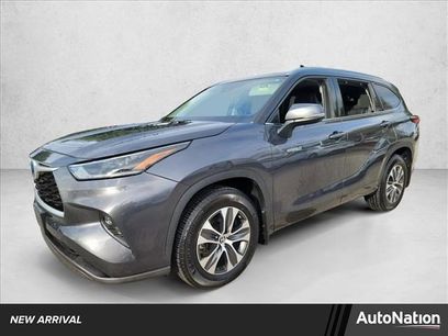 Used 2021 Toyota Highlander XLE