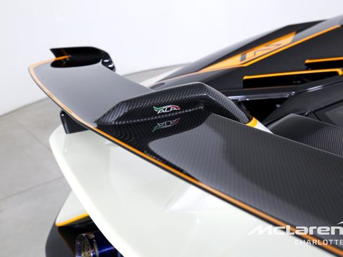 Used 2021 Lamborghini Aventador SVJ AWD/4WD image 36