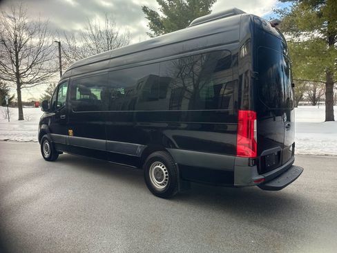 Used 2019 Mercedes-Benz Sprinter 2500 w/ Acoustic Package image 6