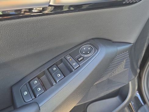 New 2026 Kia Seltos EX image 19