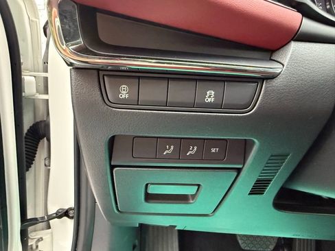 Used 2021 MAZDA MAZDA3 s image 14