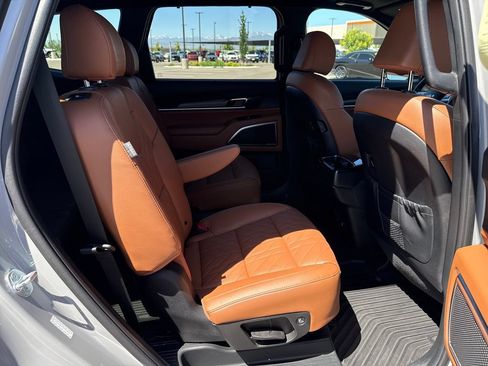 Used 2024 Kia Telluride SX X-Pro AWD/4WD image 29