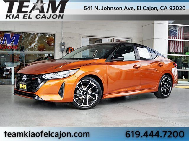 Used 2024 Nissan Sentra SR FWD image 2