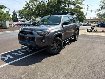 Used 2020 Toyota 4Runner Venture w/ Moonroof Package