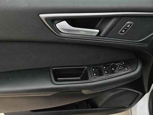 Used 2019 Ford Edge SE w/ SE Fleet Driver's Package image 20
