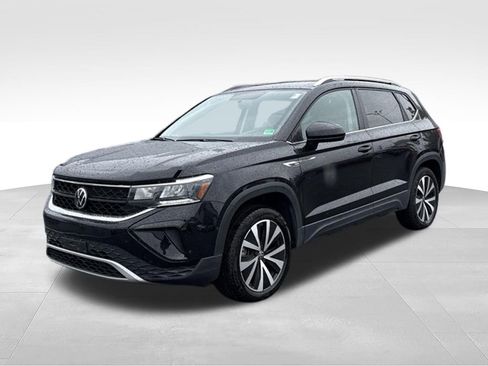 Used 2022 Volkswagen Taos SE AWD/4WD image 1