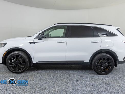 Used 2022 Kia Sorento SX AWD/4WD image 4