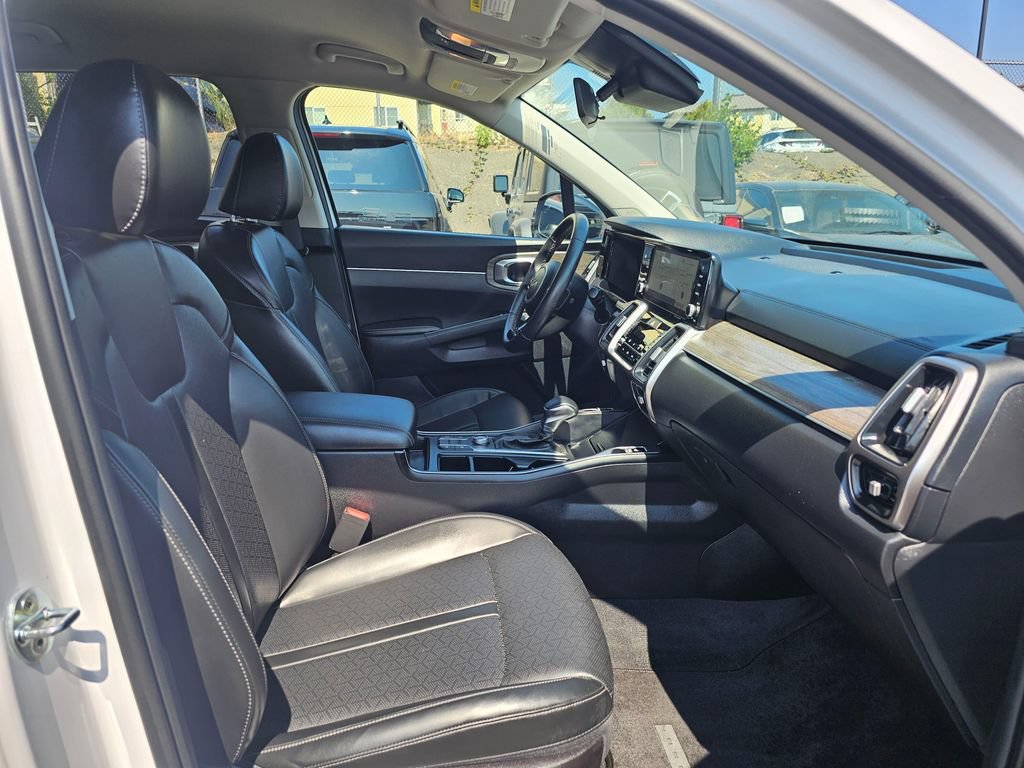 Used 2022 Kia Sorento S AWD/4WD image 11