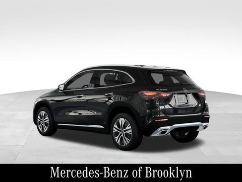 Used 2026 Mercedes-Benz GLA 250 4MATIC image 32