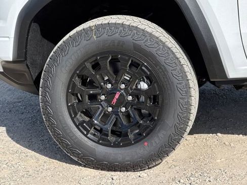 New 2026 GMC Canyon Elevation image 30