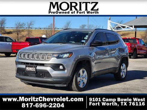 Used 2022 Jeep Compass Latitude image 1
