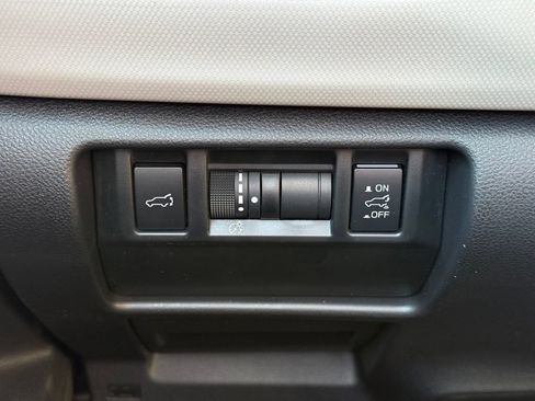 Used 2026 Subaru Forester Premium AWD/4WD image 9