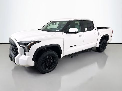 New 2026 Toyota Tundra SR5 image 3
