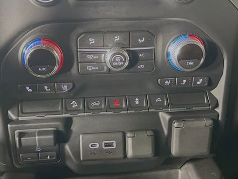 Used 2021 GMC Sierra 1500 AT4 image 16