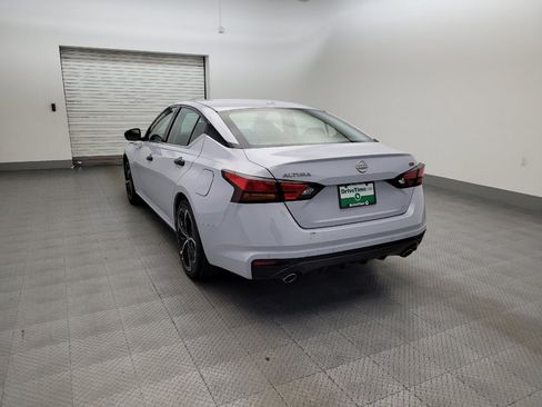 Used 2024 Nissan Altima 2.5 SR FWD image 6