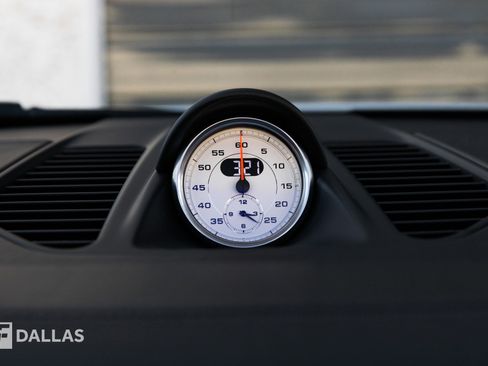 Used 2016 Porsche 911 Turbo w/ Sport Chrono Package image 25