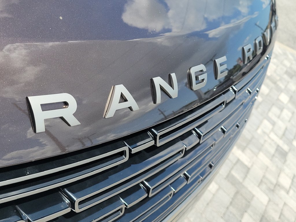 New 2026 Land Rover Range Rover SE AWD/4WD image 9