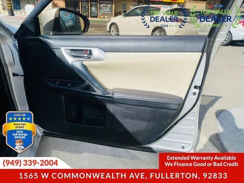 Used 2013 Lexus CT 200h image 25