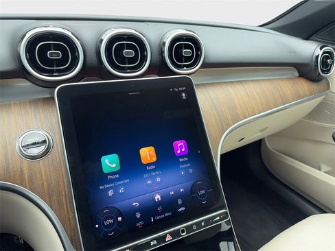 Used 2025 Mercedes-Benz C 300 C 300 NAV,CAM,PANO,HTD STS,BLI image 21