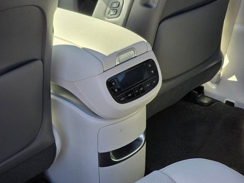 New 2026 Hyundai Ioniq 9 Limited AWD/4WD image 18