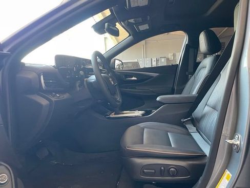 Used 2025 Buick Envista Avenir FWD image 10