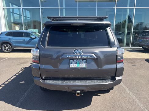 Used 2014 Toyota 4Runner SR5 image 3