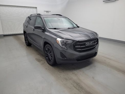 Used 2020 GMC Terrain SLE w/ Elevation Edition FWD image 13