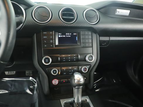 Used 2022 Ford Mustang EcoBoost image 19