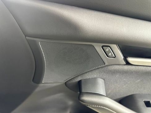 Used 2025 MAZDA MAZDA3 s image 29