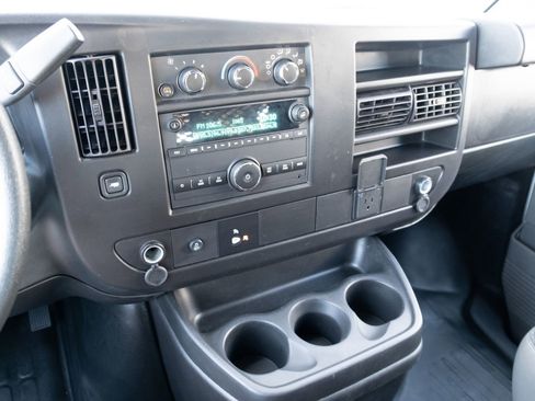 Used 2023 GMC Savana 2500 w/ Driver Convenience Package image 6